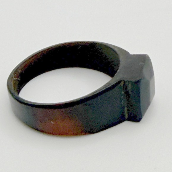 Source Unknown Jewelry - Black Resin Inlay Ring Copper Tone Band Size 9.25 Modern Minimalist
